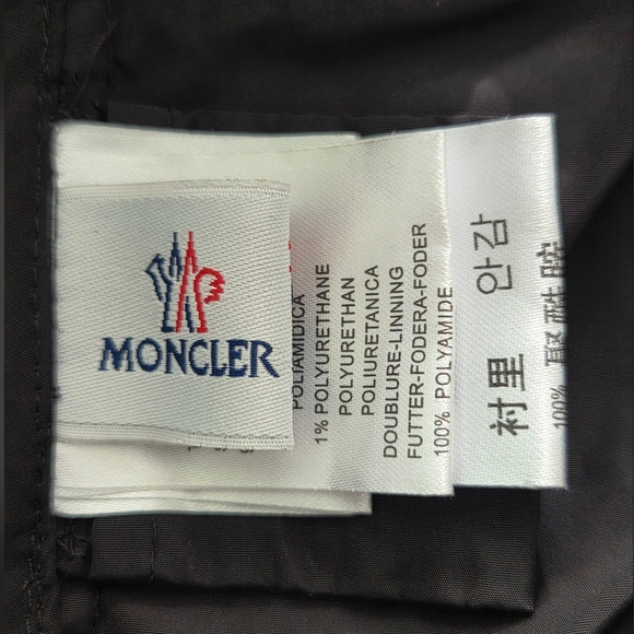 MONCLER DOUBLE-BREASTED TRENCH COAT. - Picture 8 of 10